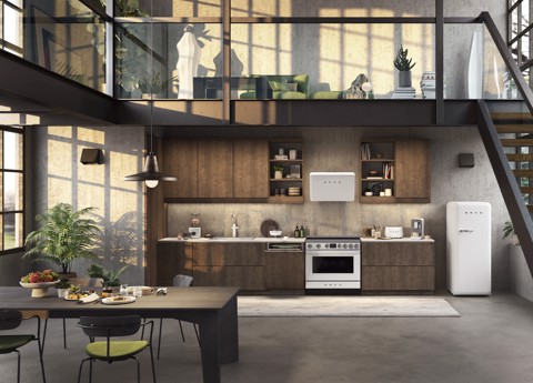 Smeg Macchina da Caffè Automatica lancia vapore Collezione Aesthetic – Bianco – BCC12WHMEU