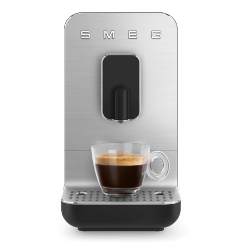 Smeg Macchina da Caffè Automatica lancia vapore Collezione Aesthetic – Nero – BCC11BLMEU