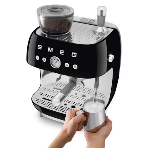 Smeg Macchina da Caffè Espresso Manuale con macinacaffè integrato 50's Style – Nero LUCIDO – EGF03BLEU