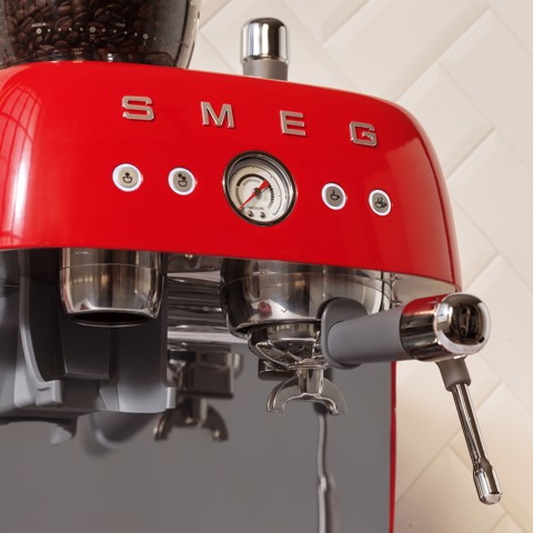 Smeg Macchina da Caffè Espresso Manuale con macinacaffè integrato 50's Style – Rosso LUCIDO – EGF03RDEU