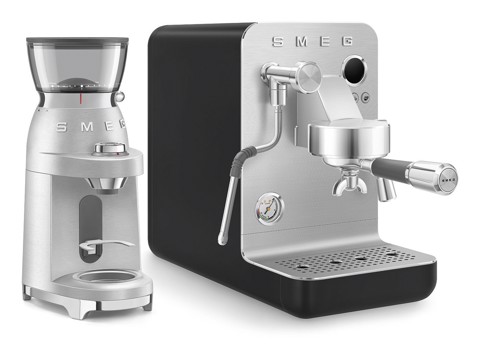 Smeg Macchina da caffè espresso Minipro Linea Collezione - Nero Opaco - EMC02BLMEU