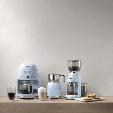 Smeg Macchina da Caffè Filtro 50's Style – Azzurro LUCIDO – DCF02PBEU