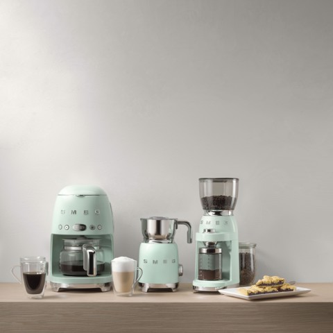 Smeg Macchina da Caffè Filtro 50's Style – Verde Pastello LUCIDO – DCF02PGEU