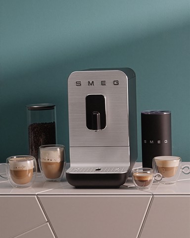 Smeg MFF02BLMEU montalatte e scaldalatte Nero