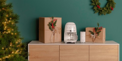 Smeg MFF02CREU montalatte e scaldalatte Crema