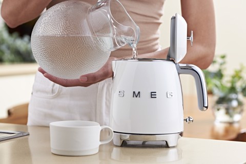 Smeg Mini Bollitore 50's Style – Bianco LUCIDO – KLF05WHEU