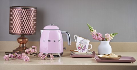 Smeg Mini Bollitore 50's Style – Rosa LUCIDO – KLF05PKEU