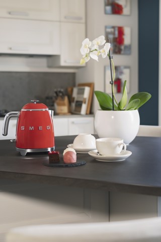 Smeg Mini Bollitore 50's Style – Rosso LUCIDO – KLF05RDEU