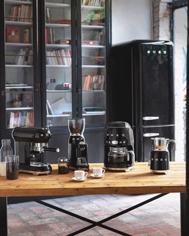 Smeg Montalatte 50's Style – Nero LUCIDO – MF11BLEU