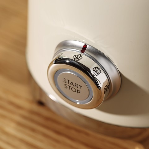 Smeg Montalatte 50's Style – Panna LUCIDO – MFF11CREU