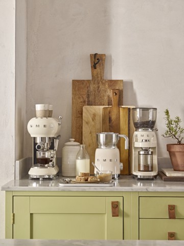 Smeg Montalatte 50's Style – Panna LUCIDO – MFF11CREU