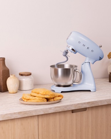 Smeg SMF05PBEU sbattitore Sbattitore con base 1000 W Blu