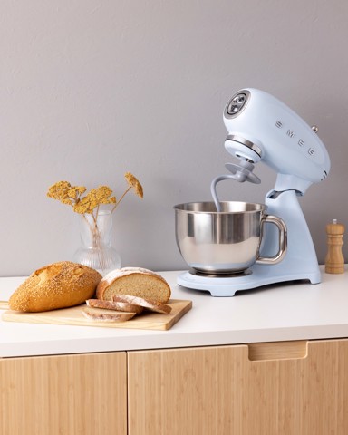 Smeg SMF05PBEU sbattitore Sbattitore con base 1000 W Blu