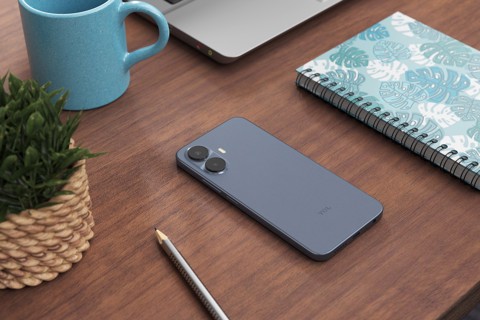 TCL K70 4G 17,3 cm (6.8") Android 16.0 USB tipo-C 4 GB 128 GB 5200 mAh Blu