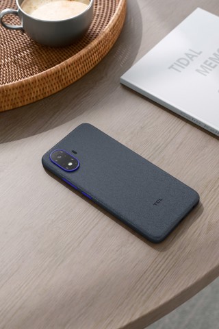 TCL K70 SE 16,7 cm (6.56") Doppia SIM Android 16.0 4G USB tipo-C 4 GB 64 GB 3000 mAh Nero, Indaco