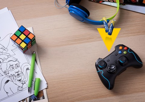 Varta Longlife Power, Batteria Alcalina, AAA, Micro, LR03, 1.5V, Blister da 4, Made in Germany