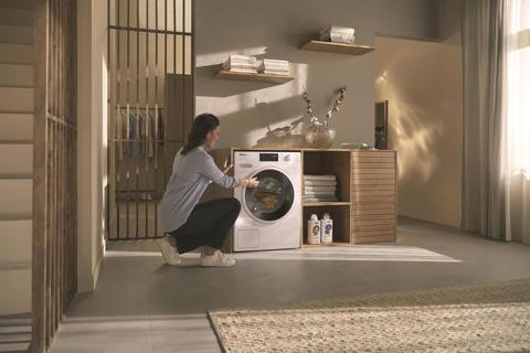 WWD380 WCS PWash&Steam 9kg Lavatrice W1 a carica frontale: con Miele@home e 9 kg di carico per una resa intelligente.