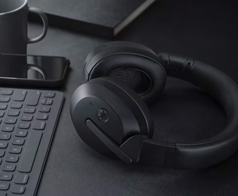 Yamaha YH-E700B cuffia e auricolare Wireless A Padiglione Musica e Chiamate Bluetooth Nero